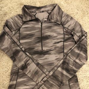 Women’s Under Armour Pullover